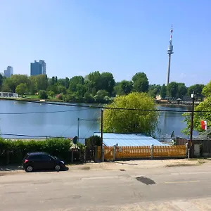  Апартаменты Ajo - Alte Donau View Balcony - Self-check-in